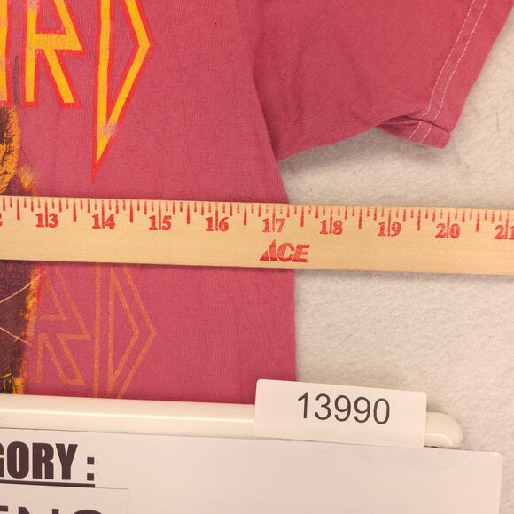 Def Leppard Band Graphic Crew Neck T Shirt Adult Mens Size Small S Pink - Picture 7 of 9